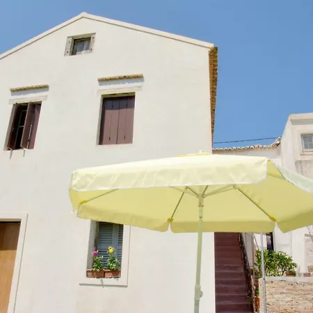 Village House 1 Apartment Agrafoi